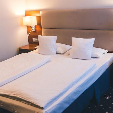 Parkhotel Lyson Inwałd Eksteriør bilde